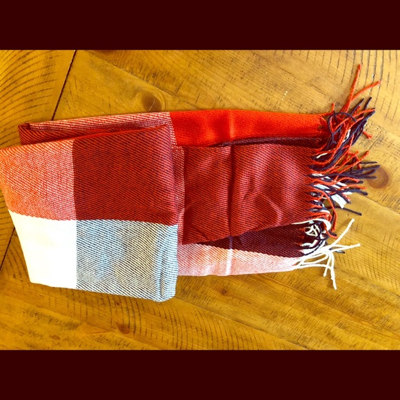 Scarf - Picture 2 of 5